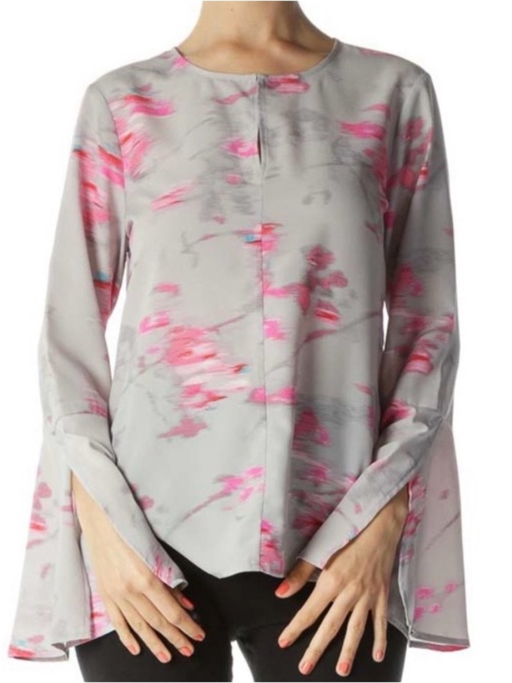 Banana Republic Tristan Slit Bell Sleeve
Blouse Watercolor Grey Pink Sz S EUC